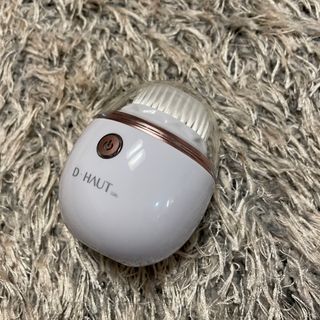 디하우트 랩 디하우트랩 클렌징 피부관리기 진동클렌저 실리콘+2종 인조모 브러시 — 5점을 준 리뷰어가 2021년 11월 올린 사용 사진