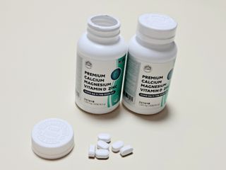 서울약사신협 네이처픽_칼슘마그네슘비타민D_1,305mg x 120캡슐 — 5점을 준 리뷰어가 2021년 9월 올린 사용 사진