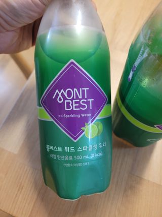 몽베스트 Montbest with Sparkling water Lime20병 — 5점을 준 리뷰어가 2021년 10월 올린 사용 사진