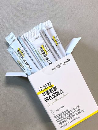 체인미 국화꽃 추출분말 에스오에스 곡류효소 과일채소 17종 혼합 분말 스틱 — 4.5점을 준 리뷰어가 2021년 12월 올린 사용 사진