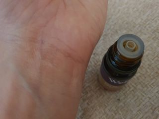 웰리카_V CARE 웰리카 락토 리프레싱 이너퍼퓸 10ml — 5점을 준 리뷰어가 2021년 3월 올린 사용 사진