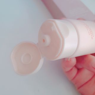 [휴랑] 오미자 2,000알로 피부 생기를 채워주는 밸런싱 크림 — 5점을 준 리뷰어가 2021년 10월 올린 사용 사진