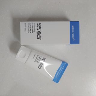 더마포레스트 마데카소사이드 리페어 크림,  모이스처라이징 아쿠아크림 — 3점을 준 리뷰어가 2021년 8월 올린 사용 사진