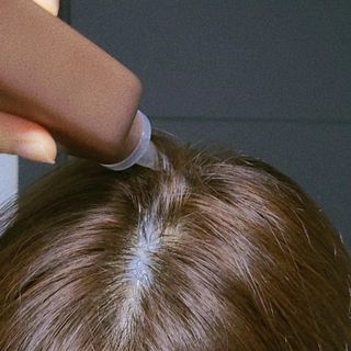 딸로 맥주효모 두피스케일러 / 각질&노폐물 타파 두피 딥-클렌징 — 5점을 준 리뷰어가 2023년 7월 올린 사용 사진
