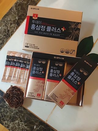 서울약사신협_투데이홍삼정플러스스틱_10g x 30포 — 5점을 준 리뷰어가 2021년 7월 올린 사용 사진