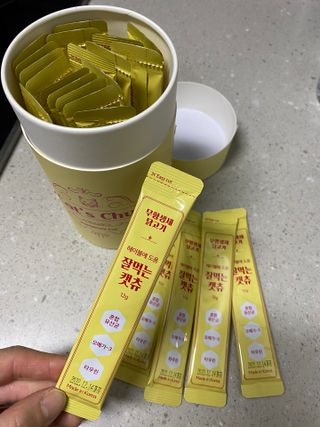 페페로니 잘 먹는 캣츄 - 무항생제 닭고기 24개입 — 5점을 준 리뷰어가 2021년 7월 올린 사용 사진