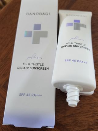 바노바기 코스메틱 바노바기 밀크씨슬 리페어 시카 선스크린 플러스 50ml — 5점을 준 리뷰어가 2023년 3월 올린 사용 사진