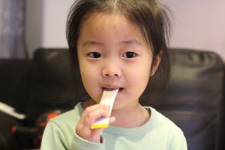 [이뮤니티플러스]우리아이 면역오키, 건강오키 _ 키즈오키 어린이홍삼 10포 1box — 3점을 준 리뷰어가 2022년 1월 올린 사용 사진