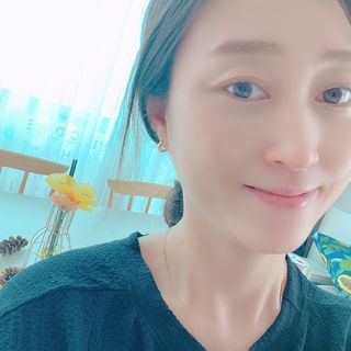 [골드앤디어] 14K 사선 큐빅 원터치 귀걸이_3color — 4점을 준 리뷰어가 2021년 6월 올린 사용 사진