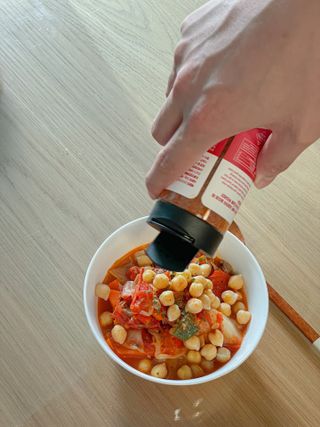 [서울시스터즈] 김치시즈닝 국내 최초 뿌려먹는 김치파우더 100g 1개+ 신제품 김치스낵 90g 2개 — 5점을 준 리뷰어가 2021년 8월 올린 사용 사진