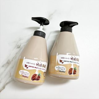 [과일나라] 피부가 마시는 커피우유 바디클렌저&바디로션 — 3.5점을 준 리뷰어가 2022년 3월 올린 사용 사진