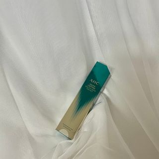 [NEW 탄력유턴 아이크림] AHC 유스 래스팅 리얼 아이크림 포 페이스 — 5점을 준 리뷰어가 2021년 3월 올린 사용 사진