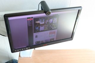 TOMO GRAPHY 나 있을땐 환한 조명 나 없을땐 확실한 살균 ★ DESK LIGHT & STERILIZER [ON] ★ — 5점을 준 리뷰어가 2021년 11월 올린 사용 사진
