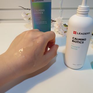 리더스코스메틱 리더스 카밍 바이오틱스 에센스 워터 — 5점을 준 리뷰어가 2021년 2월 올린 사용 사진