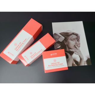 아이앤립 / EYENLIP 아이앤립 연어오일 리바이탈라이징 토너+앰플+크림 3종 세트 — 3점을 준 리뷰어가 2021년 6월 올린 사용 사진