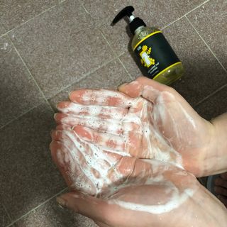 [바디홈즈] 골드 마유 샴푸 — 5점을 준 리뷰어가 2021년 1월 올린 사용 사진