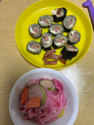해풀잎 누구나 김밥*1ea [(혼합야채 35g *1ea,  김밥김 (5g, 5ea),  양념간장 (6g, 5ea), 참기름(5g, 2ea)] — 5점을 준 리뷰어가 2022년 7월 올린 사용 사진