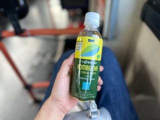 더그레잇티 콤부차 [매일유업] 더그레잇티 44kcal 콤부차 300ml *12개입 (오리지널 6개+베리리치 6개) — 5점을 준 리뷰어가 2023년 8월 올린 사용 사진