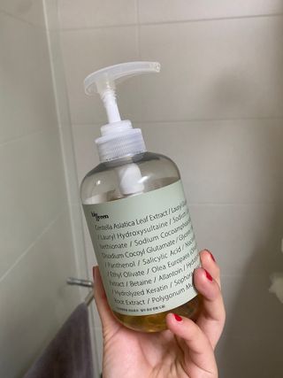 빅그린 안티 헤어로스 탈모 시카 바이옴 샴푸 500ml (중건성두피용) — 5점을 준 리뷰어가 2022년 7월 올린 사용 사진