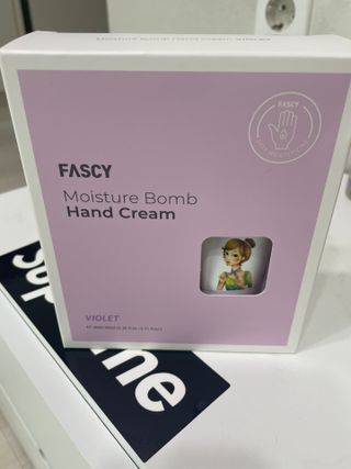 파시 FASCY 高保湿ハンドクリーム40ml+80ml セット — 5점을 준 리뷰어가 2021년 7월 올린 사용 사진