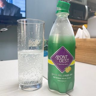몽베스트 Montbest with Sparkling water Lemon OR Lime 20병(랜덤) — 5점을 준 리뷰어가 2022년 7월 올린 사용 사진