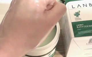 랑벨 랑바이오 블랙 시카 퀵 패드 100매 (3초 쿨링/3분 흡수, 블랙비 프로폴리스/시카 4종 함유, 대용량) — 4점을 준 리뷰어가 2022년 3월 올린 사용 사진