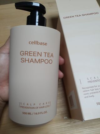 프리마인 더이상 뻣뻣하고 효과없는 탈모샴푸는 NO. 근본부터 케어하는 셀베이스 그린티샴푸(500ml) — 5점을 준 리뷰어가 2023년 1월 올린 사용 사진