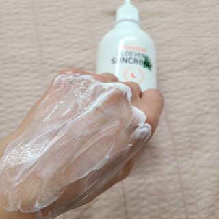 [닥터문] 프리미엄 알로에베라 선크림 500ml — 5점을 준 리뷰어가 2022년 7월 올린 사용 사진