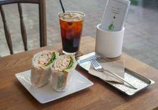 [실리그린] 샐러드 택1 + 샌드위치 택1 + 아메리카노1 — 5점을 준 리뷰어가 2021년 3월 올린 사용 사진