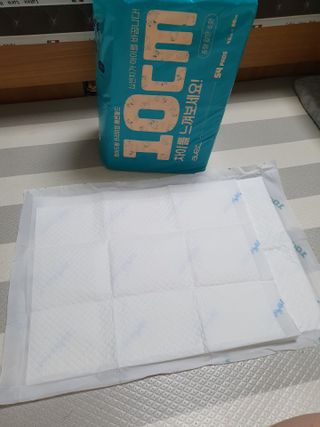 아베크 펫 와이드 프리미엄 중형 애견 강아지 배변 패드 54매 1팩 45g — 5점을 준 리뷰어가 2021년 7월 올린 사용 사진