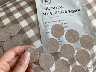 [닥터문] 프리미엄 동전패치 멘톨향 120매 — 4.5점을 준 리뷰어가 2022년 7월 올린 사용 사진
