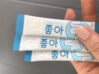 메이준뉴트리 모유유래 유산균 장좋아 2gx30포 — 5점을 준 리뷰어가 2021년 4월 올린 사용 사진