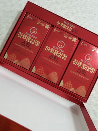힘내라김홍삼 하루홍삼정스틱 10g x 30포 — 5점을 준 리뷰어가 2021년 4월 올린 사용 사진