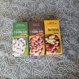 짜먹는 이지견과 짜먹는 이지아몬드, 짜먹는 이지허니피넛, 짜먹는 이지캐슈넛 각 10g X  10포 — 5점을 준 리뷰어가 2021년 2월 올린 사용 사진