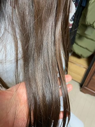 [유니프] 헤어 샤이니 핑크 컬러 트리트먼트240g — 5점을 준 리뷰어가 2023년 12월 올린 사용 사진