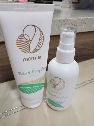 mom e 맘이 내추럴 베이비 케어 크림+바디오일 — 3점을 준 리뷰어가 2021년 1월 올린 사용 사진