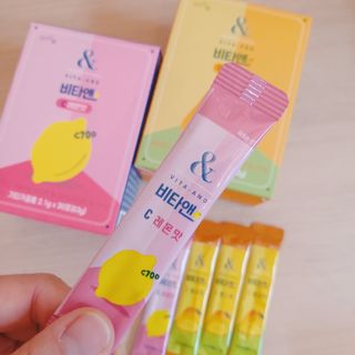 비타앤C 레몬맛, 망고맛 — 5점을 준 리뷰어가 2021년 5월 올린 사용 사진