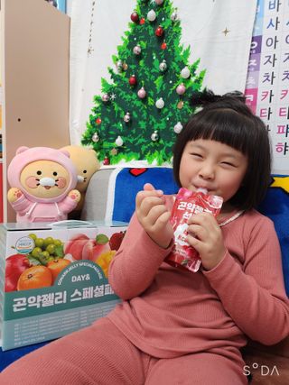 참앤들황토농원 10가지 맛, 입맛대로 스페셜하게~ 가볍게 한 포 땡! 곤약젤리 스페셜 패키지 130ml x 30포 — 5점을 준 리뷰어가 2022년 12월 올린 사용 사진