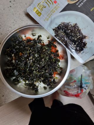 광천우리맛김 우리집밥도둑 맛있는광천김 우리김자반 50g 5봉 — 5점을 준 리뷰어가 2021년 11월 올린 사용 사진