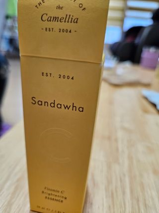 스킨큐어 산다화 비타민c 화이트닝 에센스 30ml — 5점을 준 리뷰어가 2024년 1월 올린 사용 사진