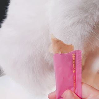 페페로니 맛있는 스틱 - 무항생제 닭고기 15개 + 알래스카 연어 15개 — 5점을 준 리뷰어가 2021년 8월 올린 사용 사진