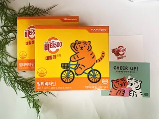 광동생활건강 [광동] 비타500데일리스틱 수능 패키지 (70+굿즈) 뚱랑이 수능엽서+쇼핑백 — 5점을 준 리뷰어가 2022년 11월 올린 사용 사진