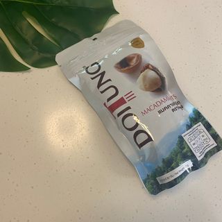 도이퉁 마카다미아 넛 90g  로얄 마카넛 오리지널 쏠트 허니 — 5점을 준 리뷰어가 2021년 9월 올린 사용 사진