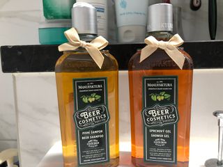체코 비건화장품 마뉴팍투라 향좋은 천연 맥주샴푸 맥주샤워젤 — 5점을 준 리뷰어가 2022년 5월 올린 사용 사진