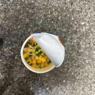 NISSIN 닛신 컵누들  4종 - 씨푸드오리지날, 씨푸드 스파이시, 씨푸드 커리, 씨푸드 XO소스 — 3점을 준 리뷰어가 2022년 12월 올린 사용 사진