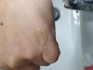 프리마인 메이크업과 들뜨는 각질까지 한방에 깐달걀로! 순하기까지한 셀베이스 그린티클렌저(200ml) — 5점을 준 리뷰어가 2023년 1월 올린 사용 사진