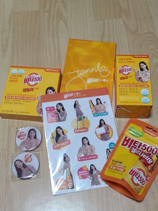 [광동제약] 비타500데일리스틱 50포 & 비타500구미 1개 — 5점을 준 리뷰어가 2021년 12월 올린 사용 사진