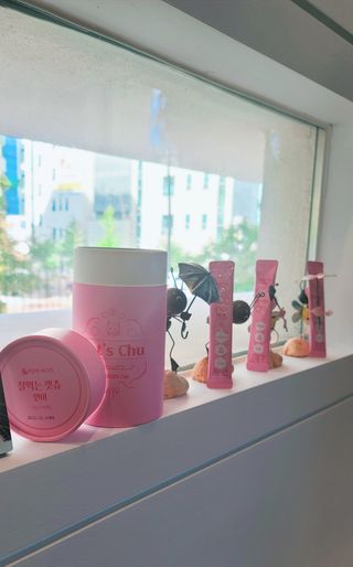 페페로니 잘 먹는 캣츄 - 알래스카 연어 24개입 — 5점을 준 리뷰어가 2021년 9월 올린 사용 사진