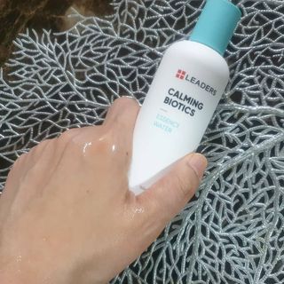 리더스코스메틱 리더스 카밍 바이오틱스 에센스 워터 — 5점을 준 리뷰어가 2021년 4월 올린 사용 사진