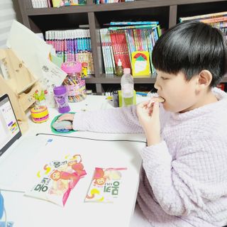 폭신 쫄깃 식감 로맨스, 몽키나나 젤리 8봉지 — 4.5점을 준 리뷰어가 2021년 2월 올린 사용 사진